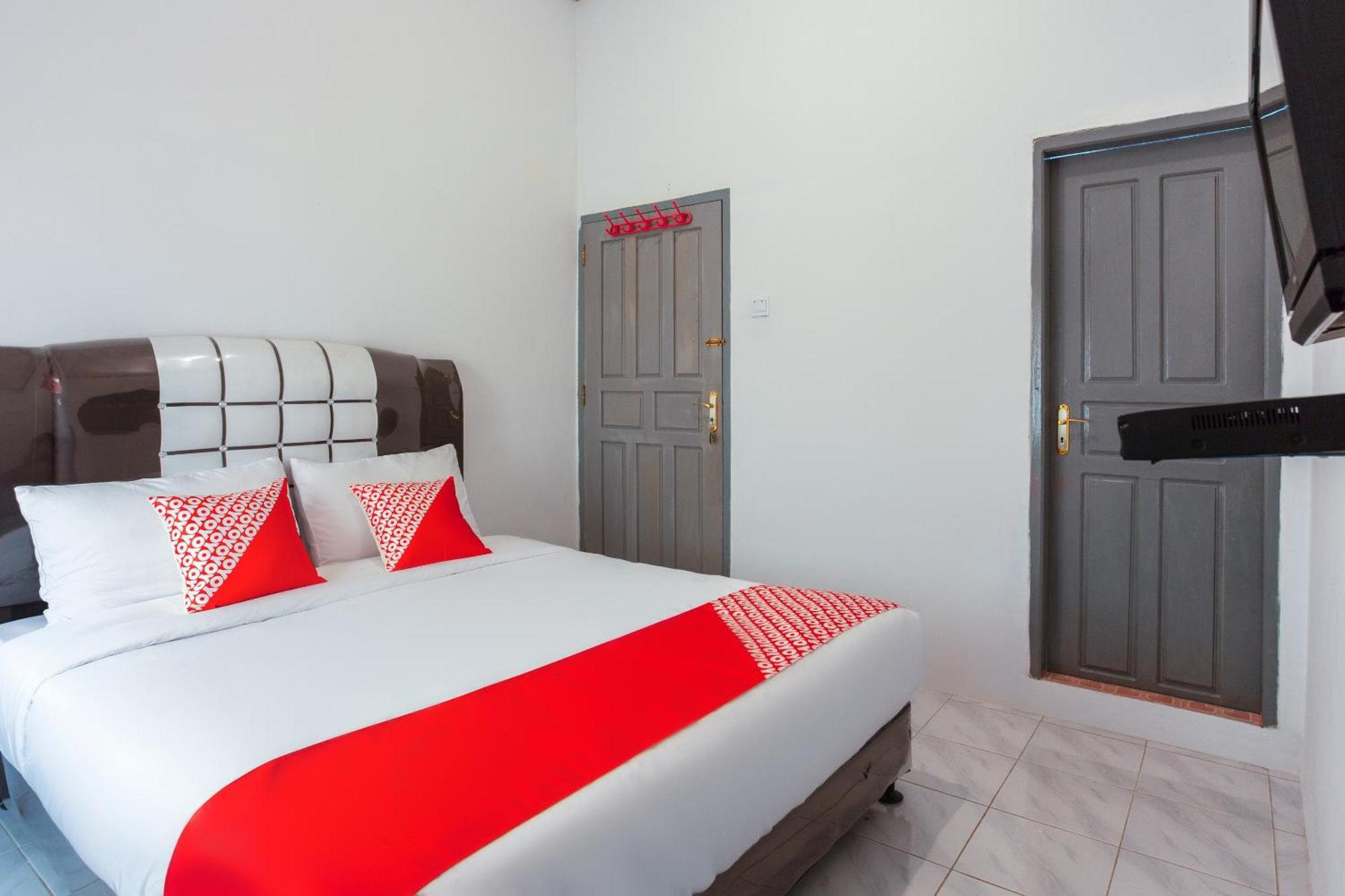 Oyo 2903 Putri Residence Syariah بوغيتّينغي المظهر الخارجي الصورة